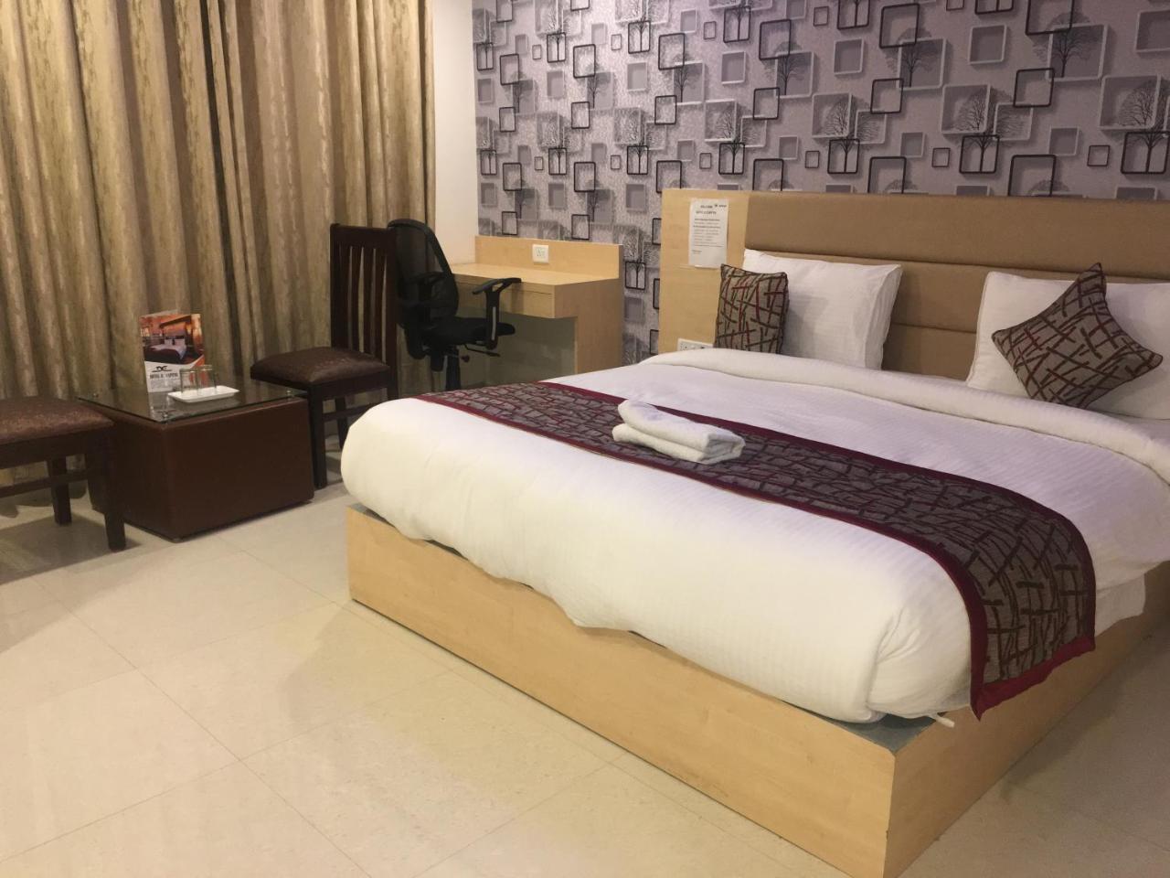 Hotel Airport D'Capitol Ню Делхи Екстериор снимка