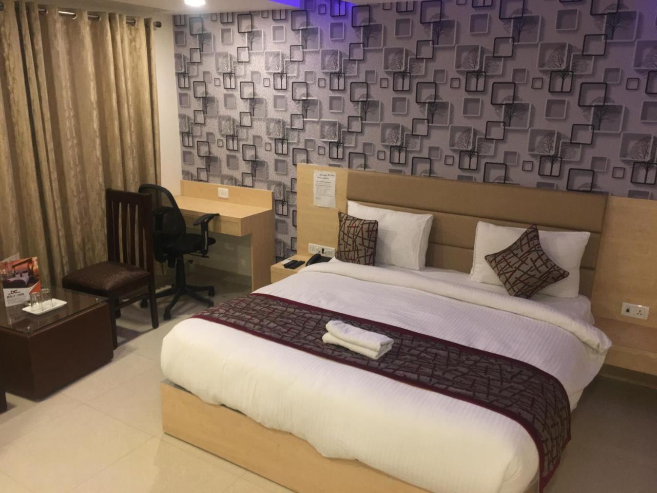 Hotel Airport D'Capitol Ню Делхи Екстериор снимка